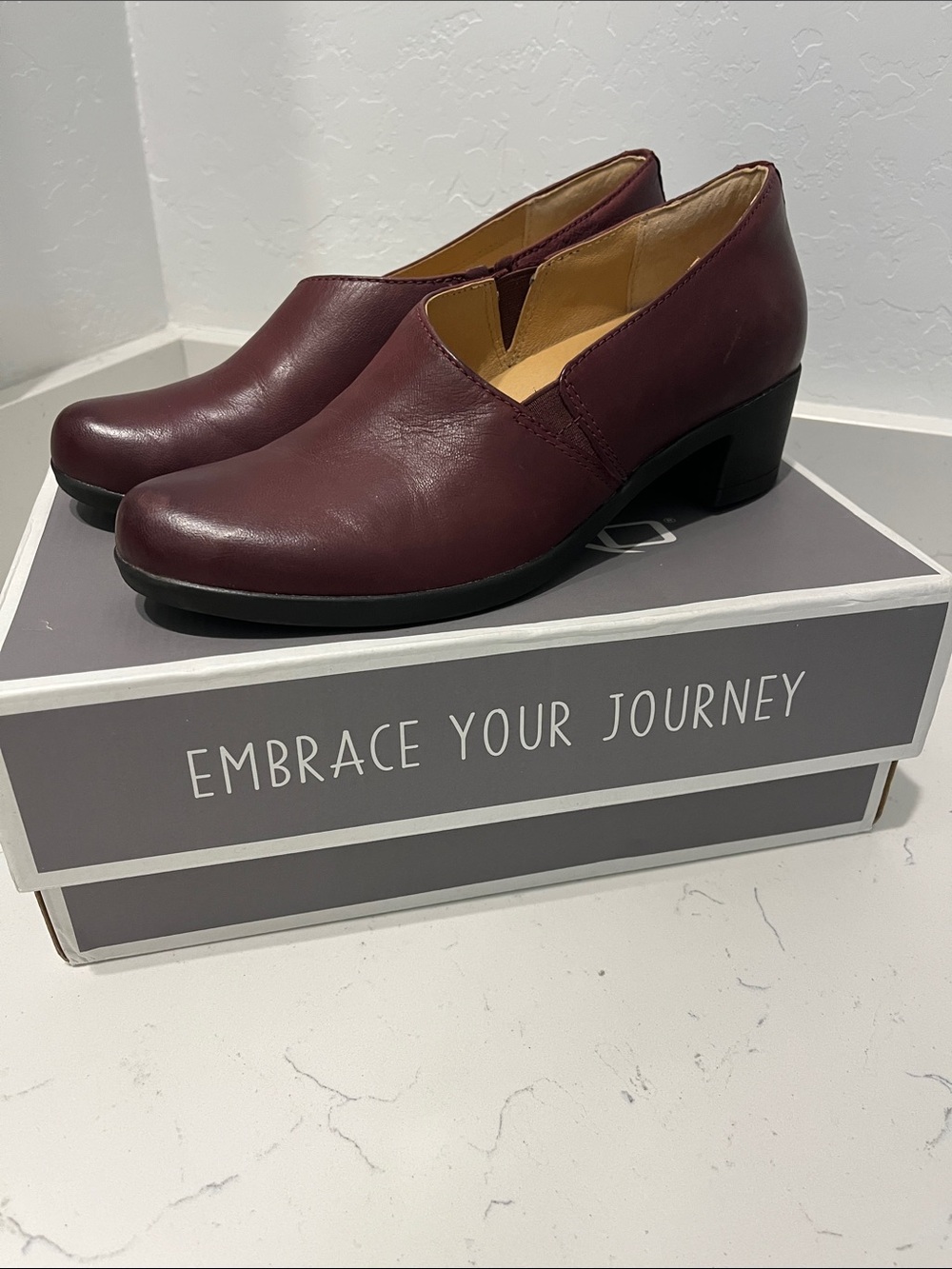 Dansko Camdyn Slip-On Nubuck Leather Heels 39